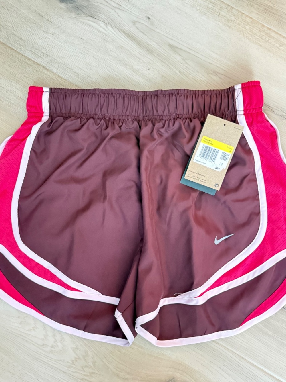 NWT Nike Tempo Running Shorts Burgundy Crush Women's Size S